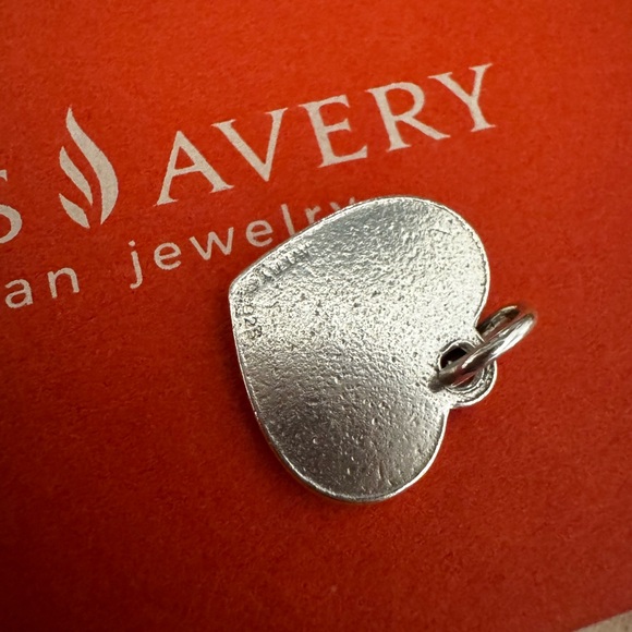 Avery Silver Heart Charm 2019 MMAO! - Picture 3 of 4